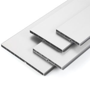 PVC цокъл с алуминиево фолио H150 мм